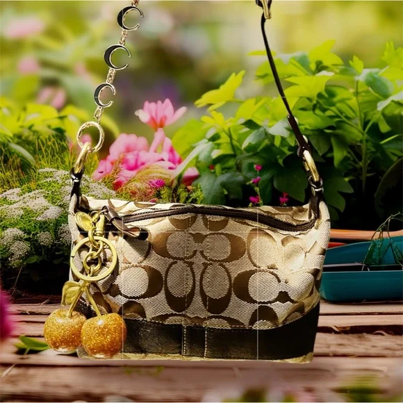 Rare Gold Cherry Keychain - Picture 13 of 13